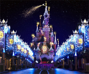 Photo: Disneyland Paris la nuit